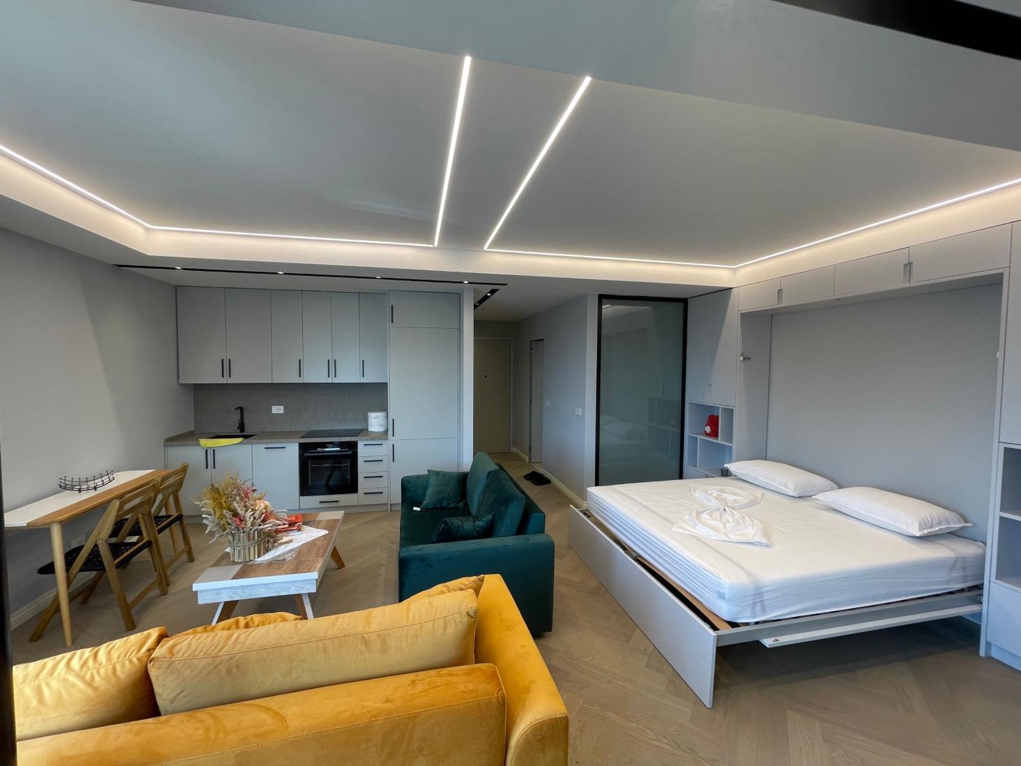 Luxury One Bedroom Apartment Тирана Екстериор снимка