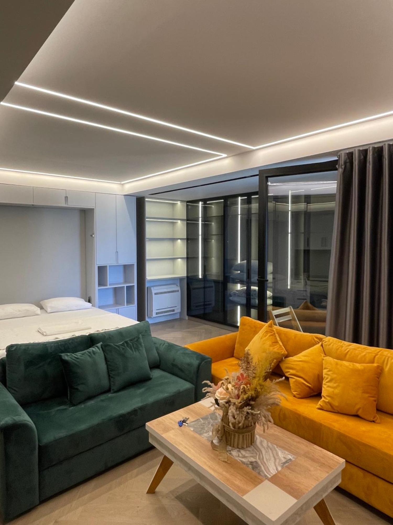 Luxury One Bedroom Apartment Тирана Екстериор снимка
